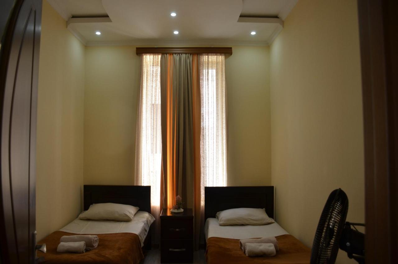 Maka Bed & Breakfast Ureki Exterior photo