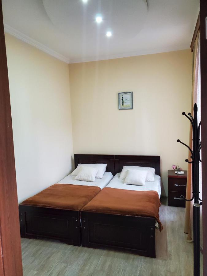 Maka Bed & Breakfast Ureki Exterior photo
