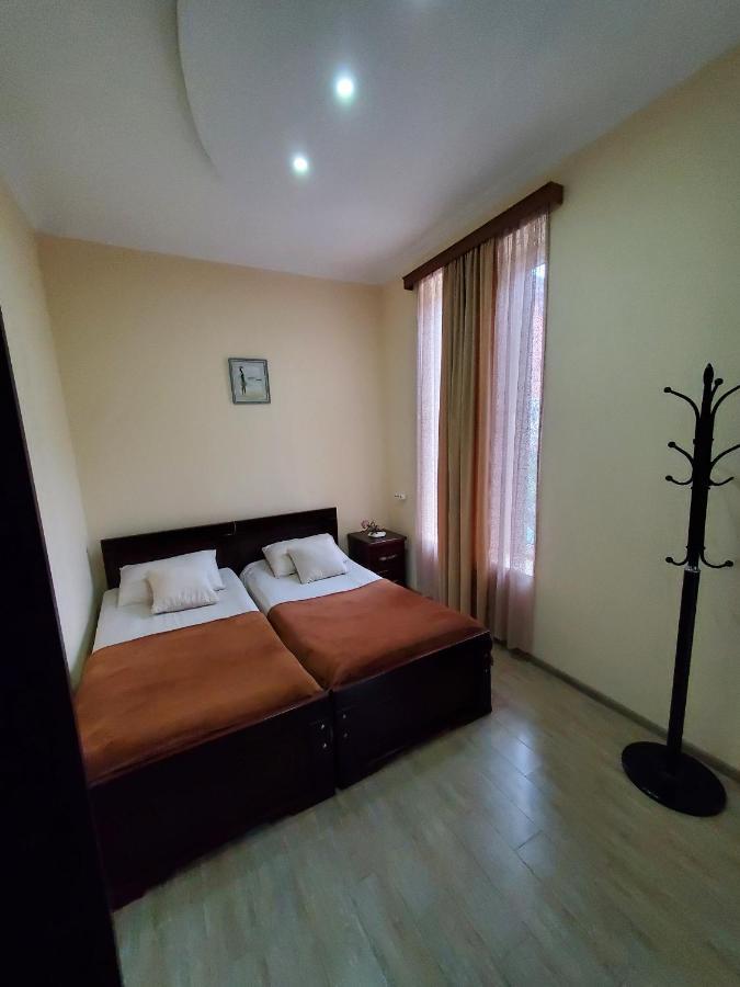 Maka Bed & Breakfast Ureki Exterior photo